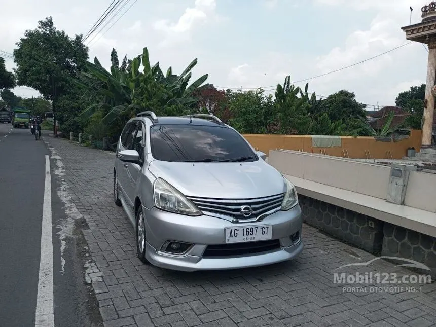 Jual Mobil Nissan Grand Livina 2014 Highway Star 1.5 di Jawa Timur Automatic MPV Silver Rp 120.000.000