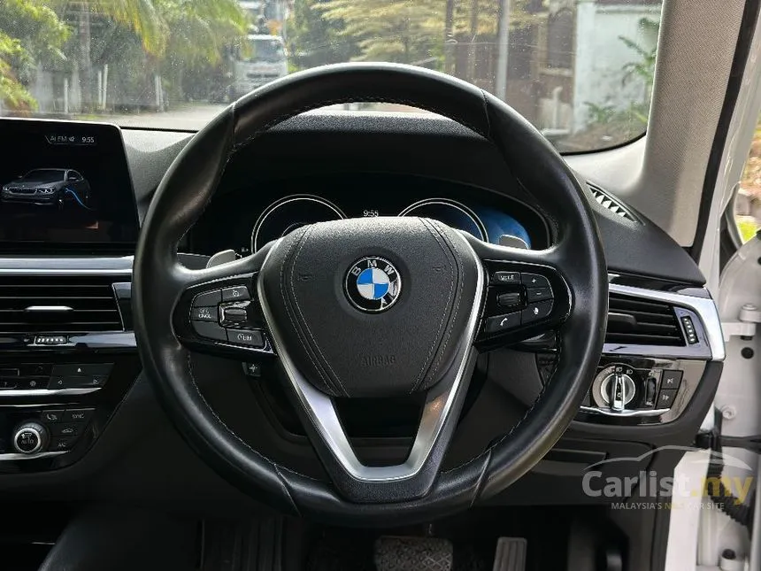 2018 BMW 530e Sport Line iPerformance Sedan