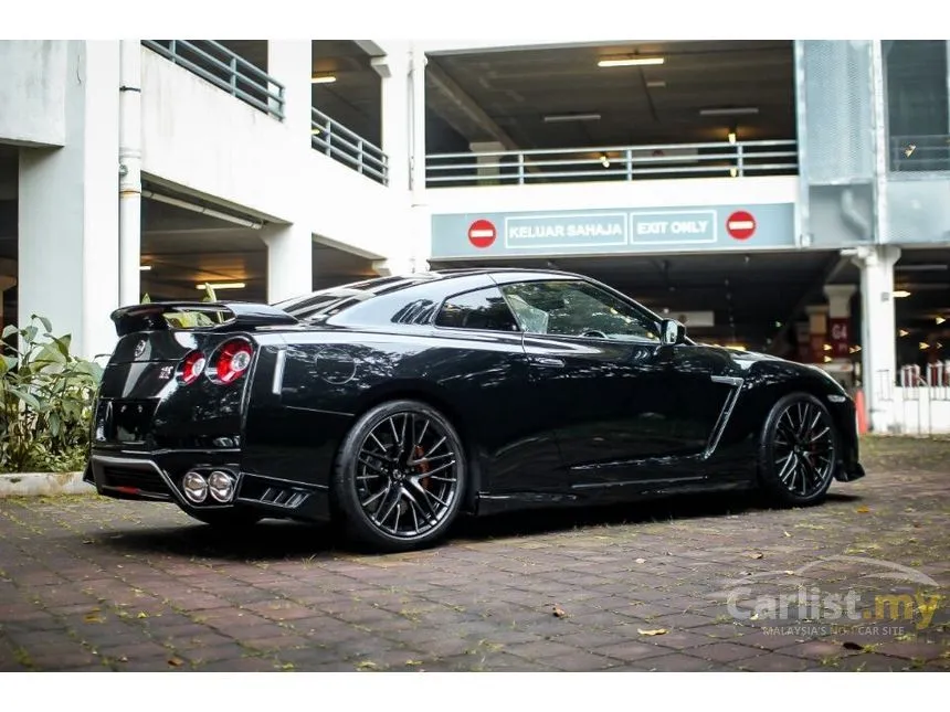 2020 Nissan GT-R Recaro Coupe
