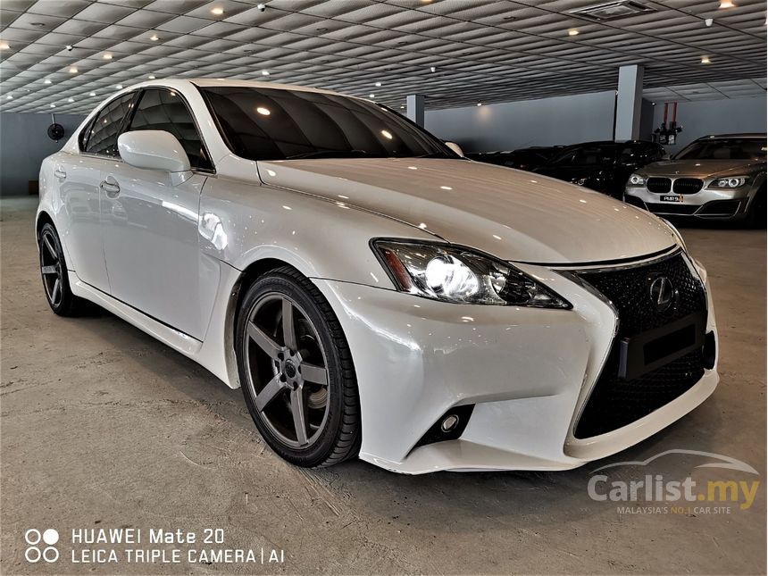 Lexus IS250 2012 Luxury 2.5 in Selangor Automatic Sedan White for RM