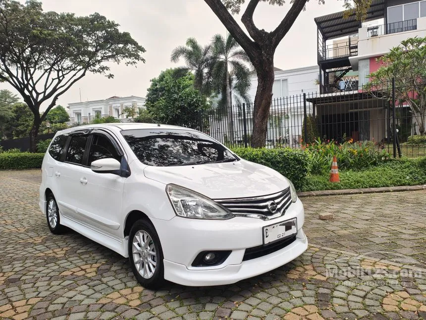 Jual Mobil Nissan Grand Livina 2015 Highway Star 1.5 di Banten Automatic MPV Putih Rp 115.000.000