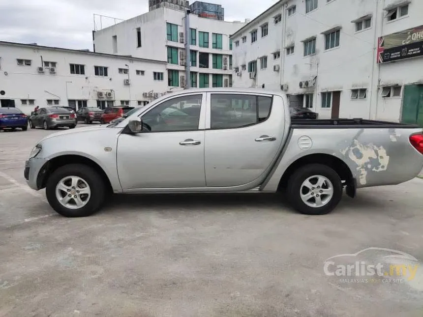 2010 Mitsubishi Triton Dual Cab 4X4 Pickup