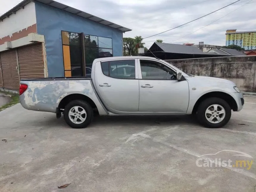 2010 Mitsubishi Triton Dual Cab 4X4 Pickup