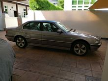 1995 BMW 730i 3.0 Sedan