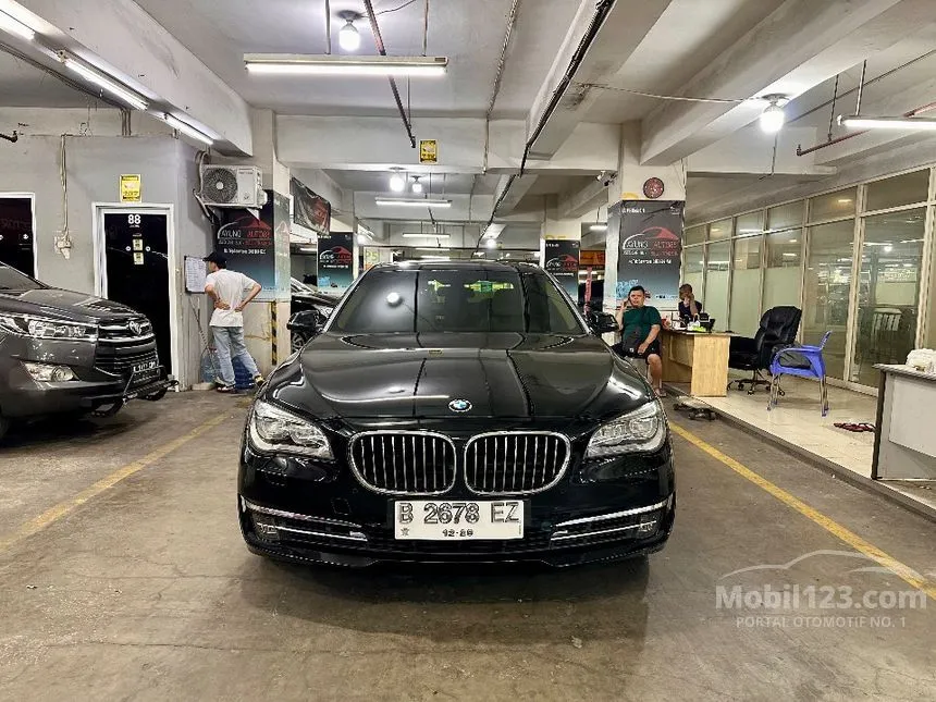 2014 BMW 740Li Sedan
