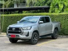 2021 Toyota HILUX REVO 2.4 Double Cab Prerunner Mid Pickup