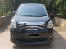 2014 Toyota NAV1 Automatic Pertamax 2.0 V Limited Luxury