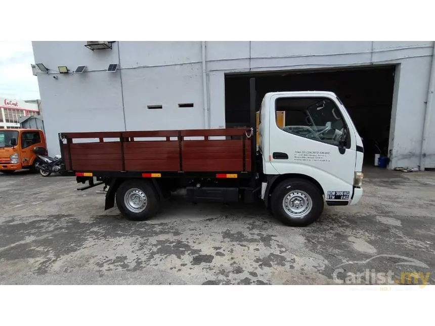 2025 Toyota Dyna KDY230 Lorry