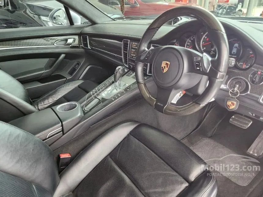 2010 Porsche Panamera Turbo Hatchback