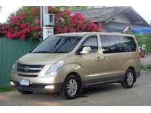 2010 Hyundai H-1 2.5 (ปี 08-17) Maesto Deluxe Van