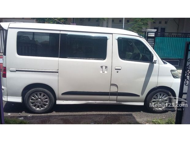  Luxio  Daihatsu Murah  549 mobil  dijual  di Indonesia  