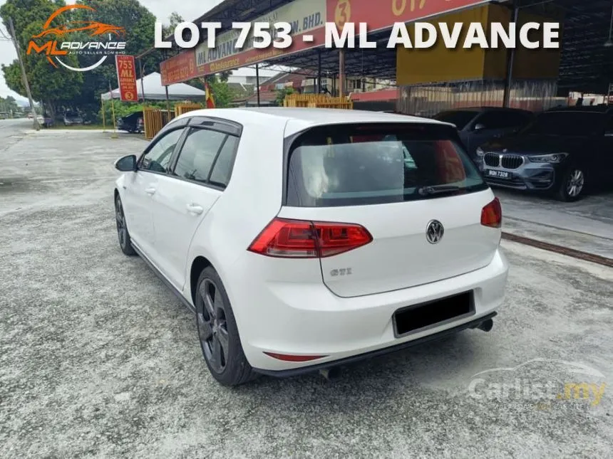 2014 Volkswagen Golf GTI Hatchback