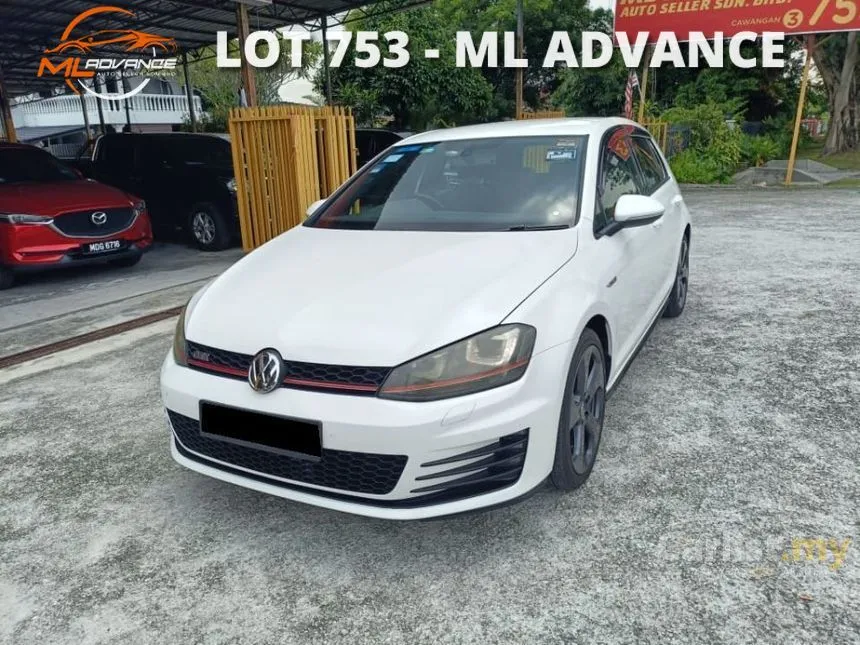 2014 Volkswagen Golf GTI Hatchback