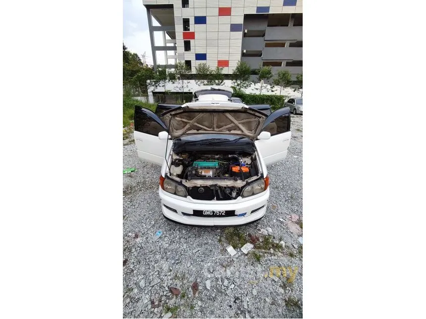 1999 Toyota Ipsum MPV