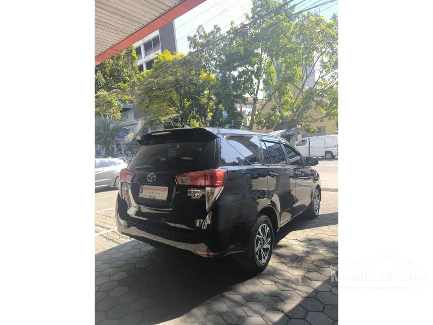 2021 Toyota Kijang Innova V MPV