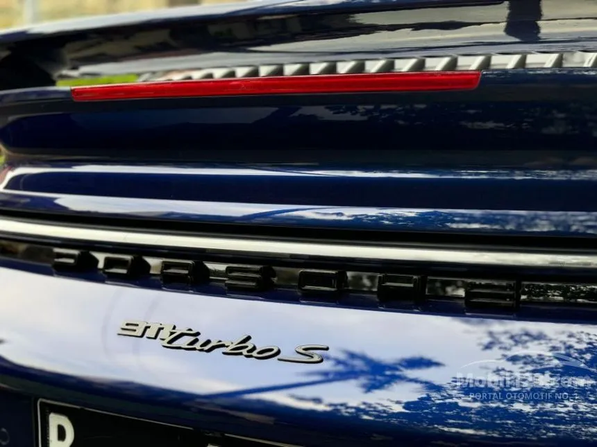 2022 Porsche 911 Turbo S Coupe