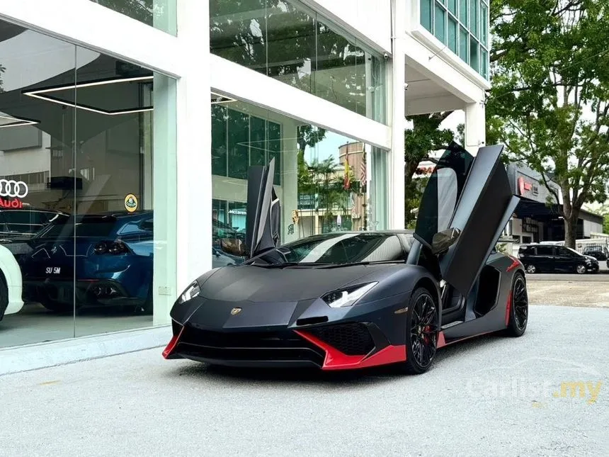 2012 Lamborghini Aventador LP700-4 Coupe