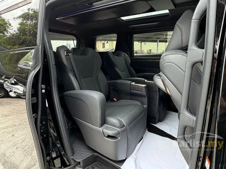 2023 Toyota Alphard Z MPV