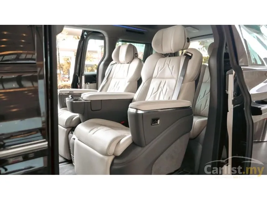 2025 Zeekr 009 Ultra-Luxury MPV