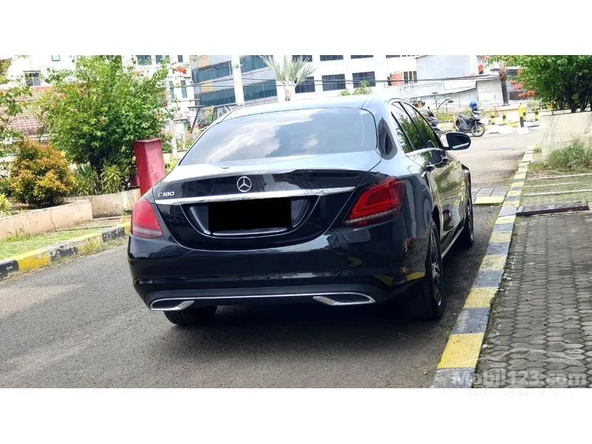 2019 Mercedes-Benz C180 Avantgarde Line Sedan