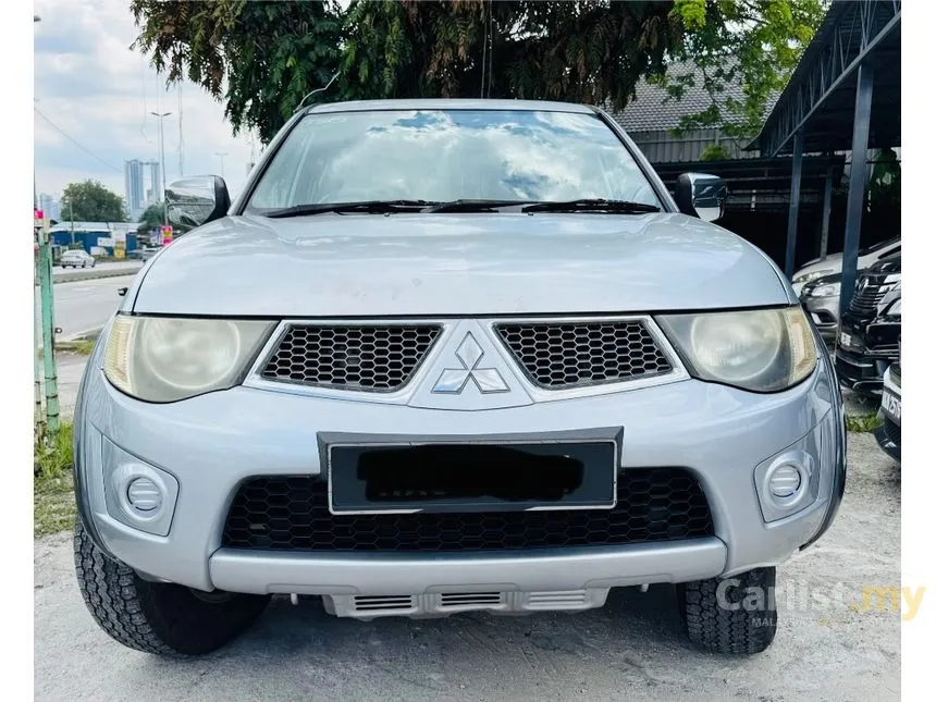 2012 Mitsubishi Triton Dual Cab 4X4 Pickup