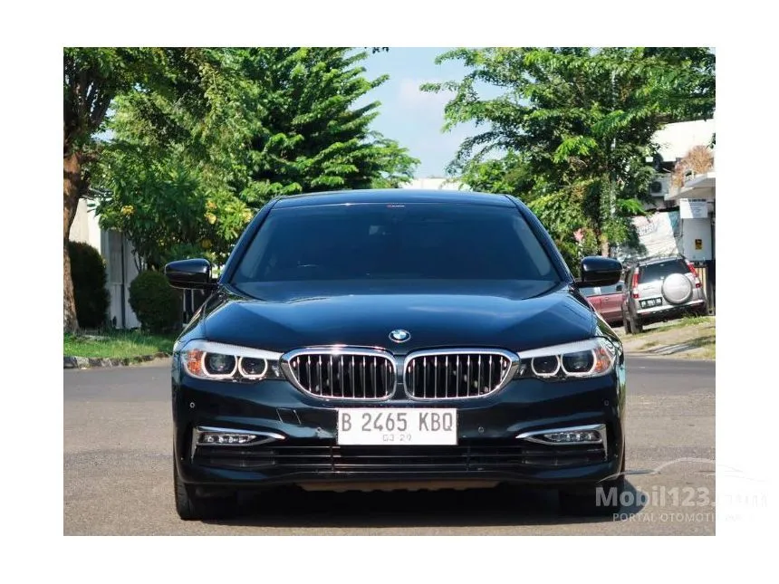 Jual Mobil BMW 520i 2018 Luxury 2.0 di Banten Automatic Sedan Hitam Rp 475.000.000