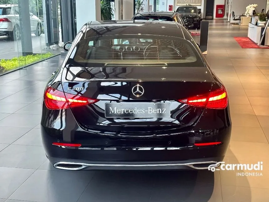 2024 Mercedes-Benz C200 Avantgarde Line Sedan