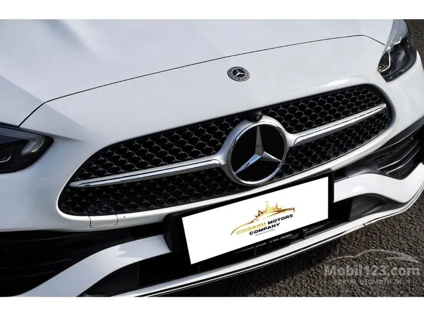 2023 Mercedes-Benz C300 AMG Line Sedan