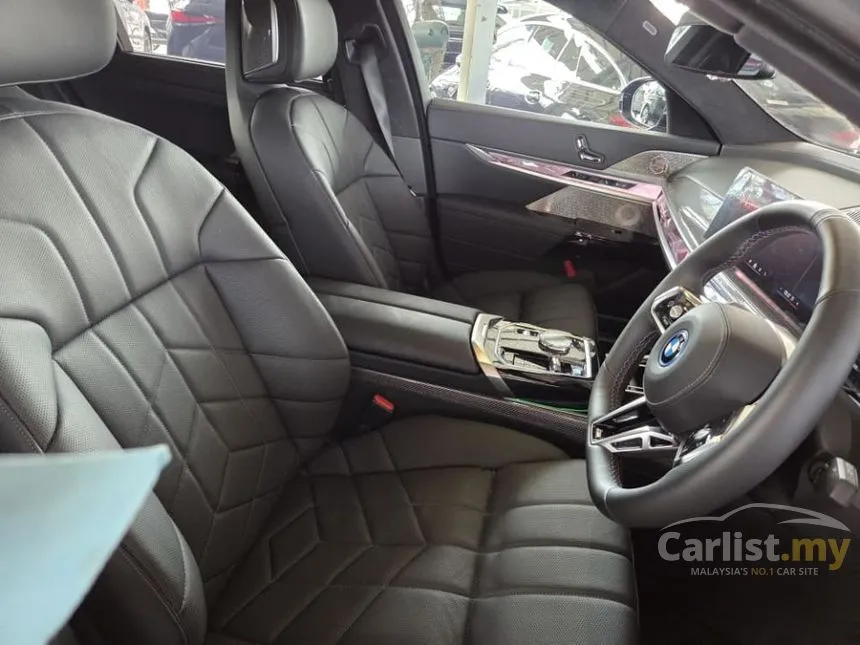 2024 BMW i7 xDrive60 M Sport Sedan