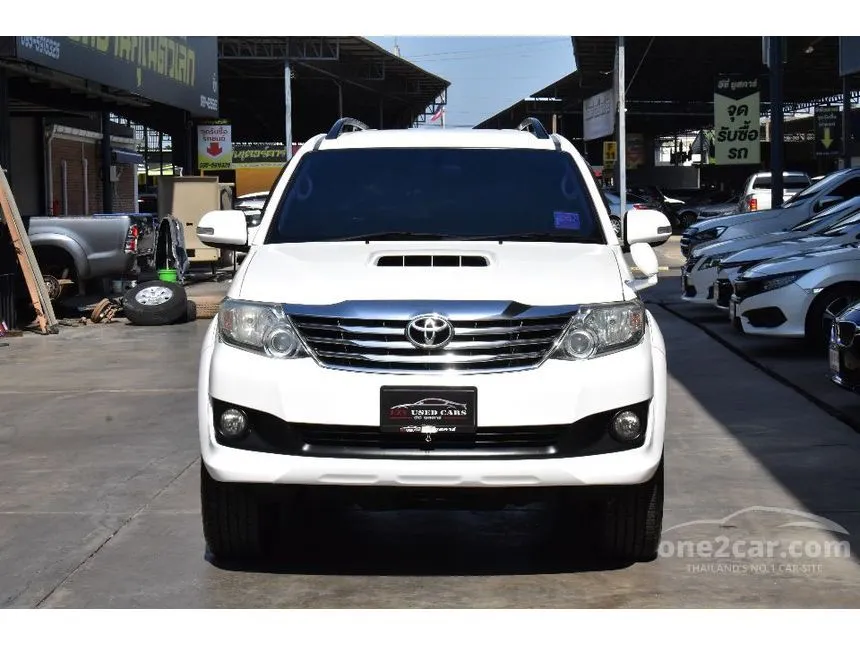 2013 Toyota FORTUNER V SUV