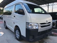 2016 Toyota Hiace 2.7 Window Van