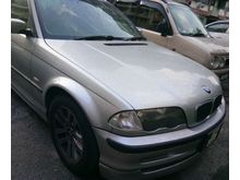 2000 BMW 318i 1.9 Sedan