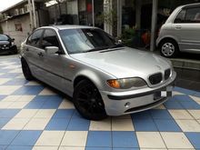 2004 BMW 318i 2.0 Lifestyle Sedan