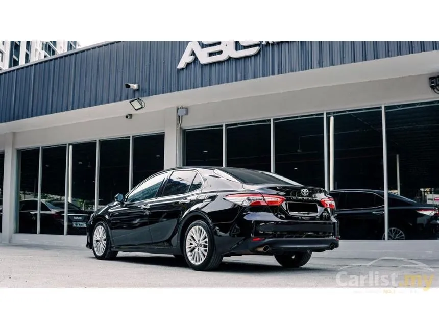 2020 Toyota Camry V Sedan