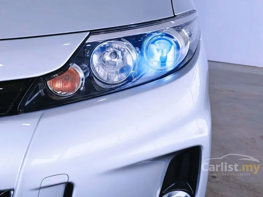 2014 Toyota Estima Aeras MPV
