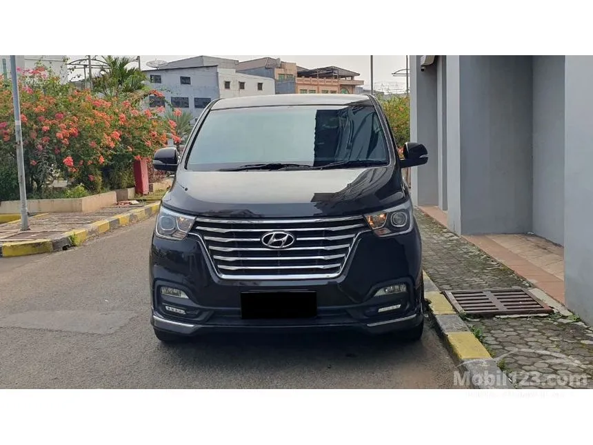 2021 Hyundai H-1 Royale Limited MPV