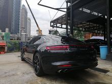 ( SHOWROOM CONDITION ) ( VERY VERY LOW MILEAGE ONLY 4K MILES ) ( RARE IN MARKET ) 2018 Porsche Panamera 2.9 4S Hatchback