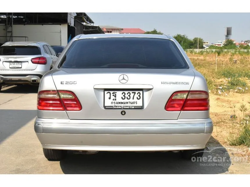 2003 Mercedes-Benz E200 Kompressor Classic Sedan