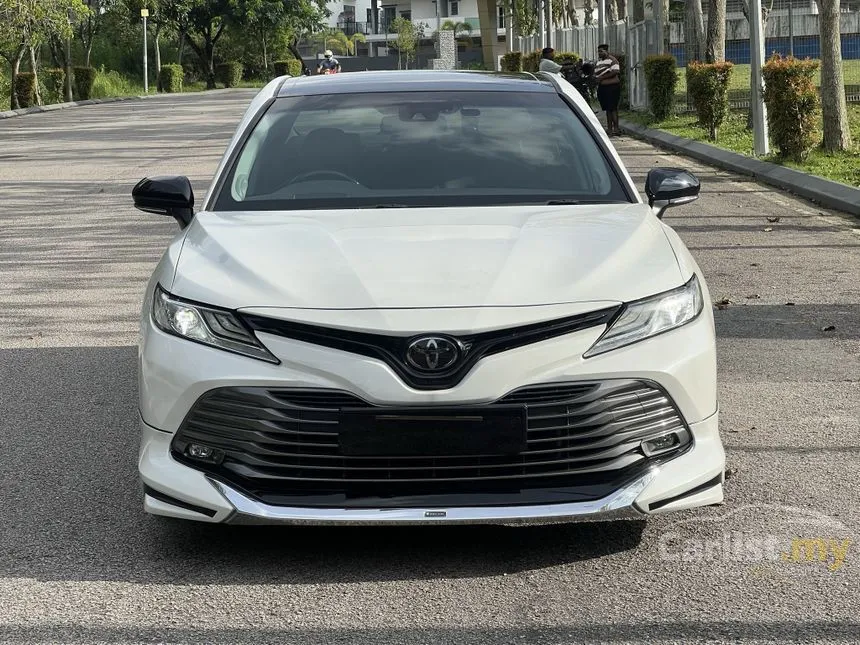 2019 Toyota Camry V Sedan