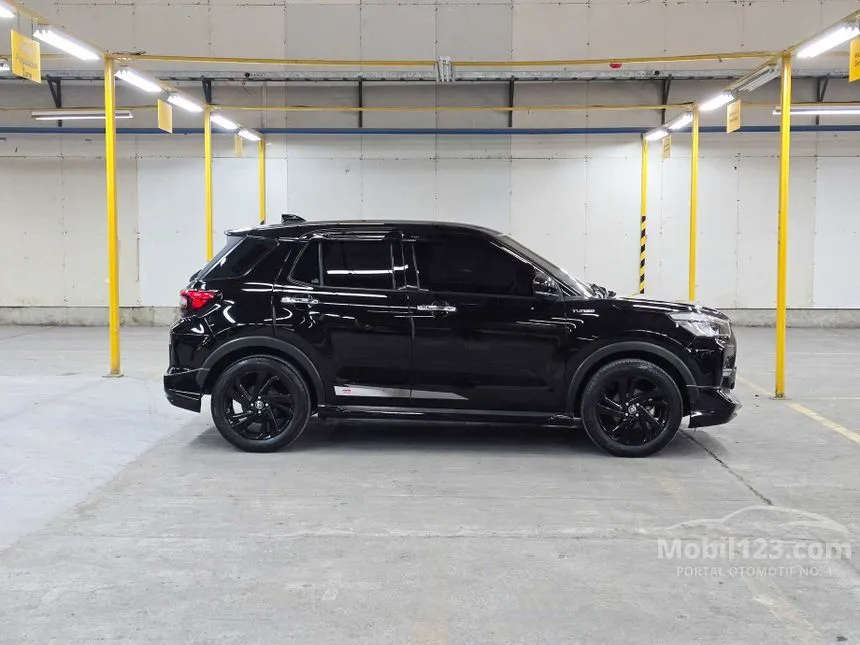 2022 Toyota Raize GR Sport (1 Tone) SUV
