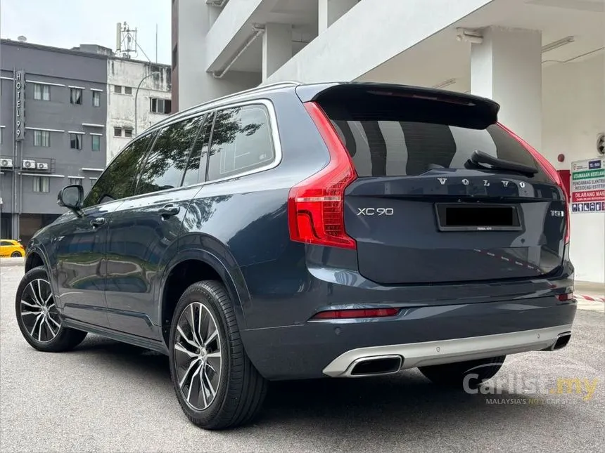 2021 Volvo XC90 T5 Momentum SUV