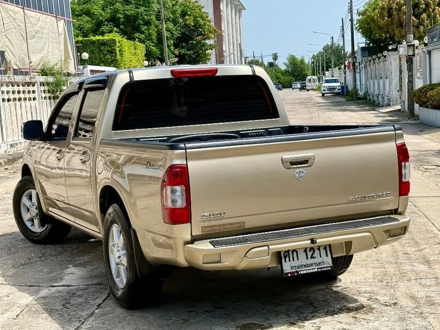 2004 Isuzu D-MAX SLX Cab-4 Pickup