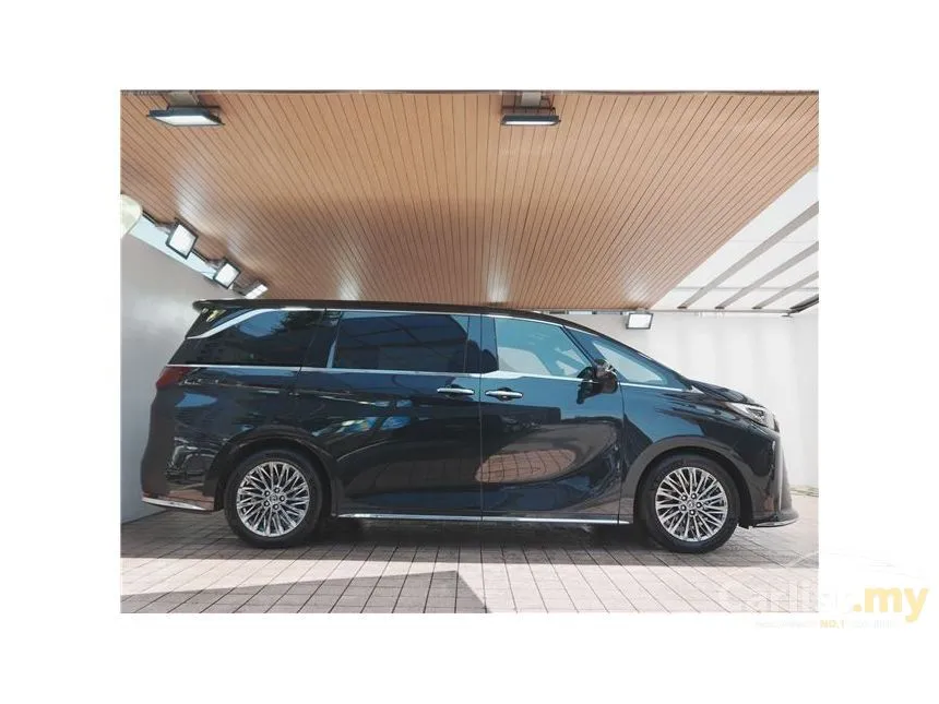 2025 Lexus LM 500h Version L 6 Seater MPV