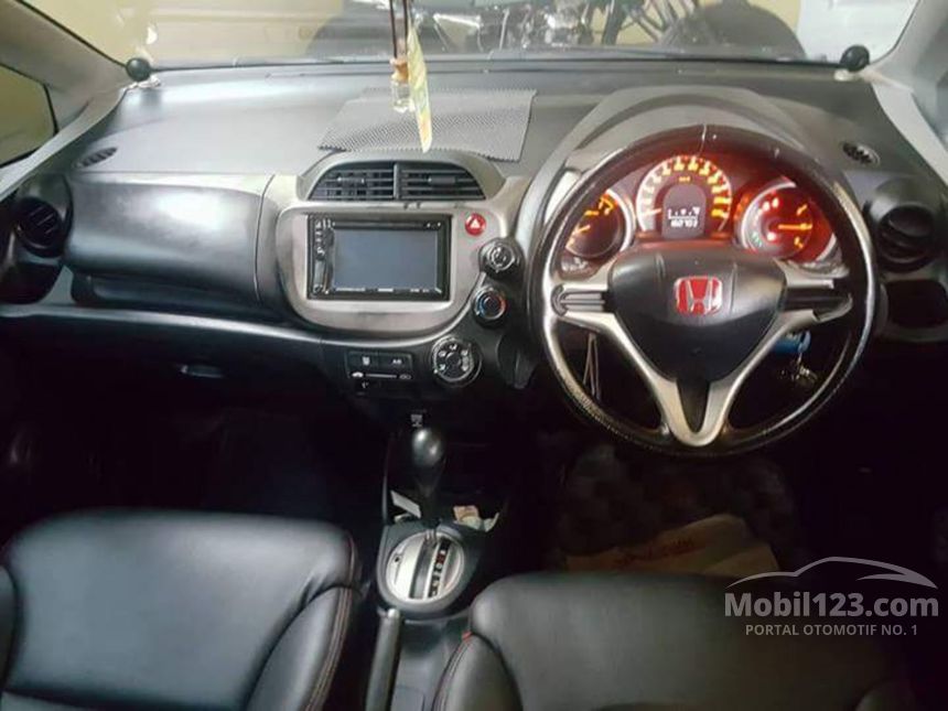 2008 Honda Jazz VTEC Hatchback