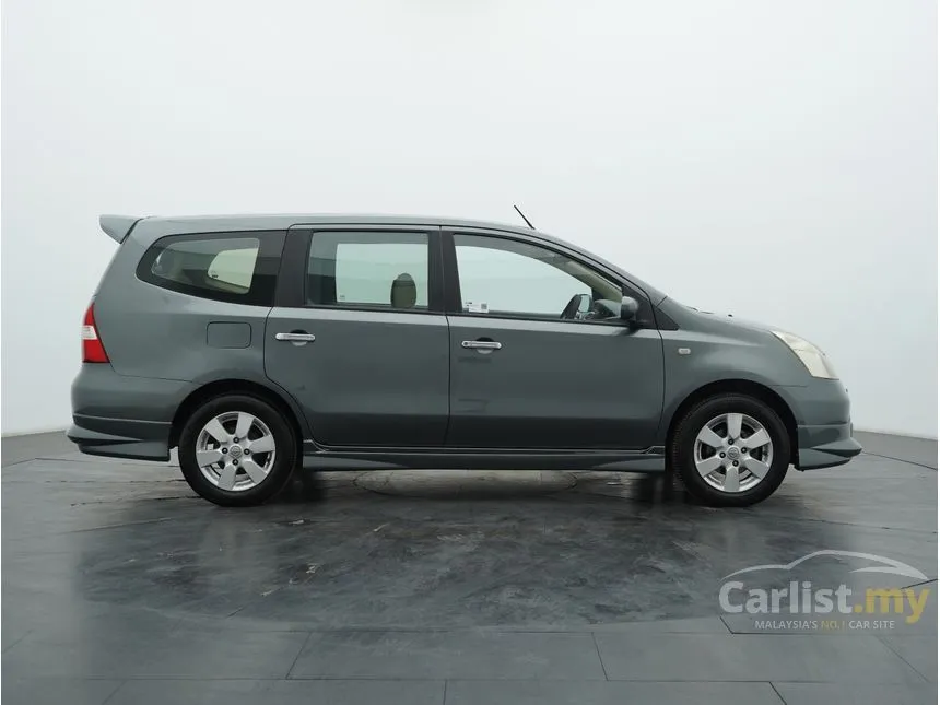 2011 Nissan Grand Livina Comfort MPV