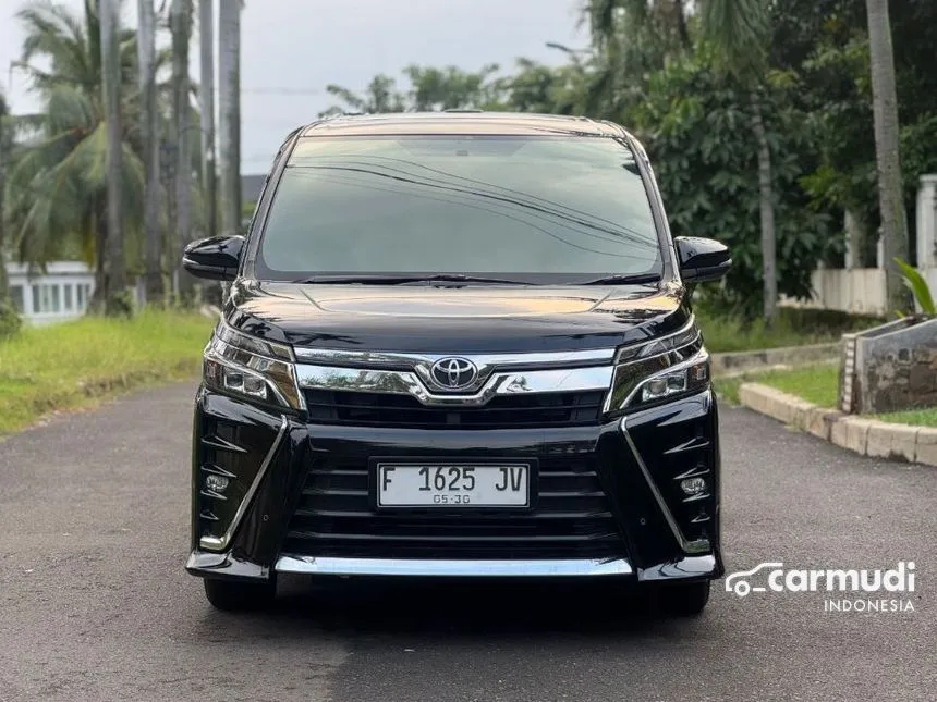 2020 Toyota Voxy MPV