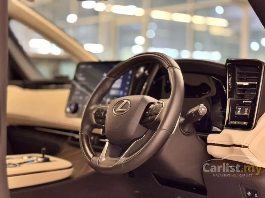 2024 Lexus LM 500h Version L 6 Seater MPV
