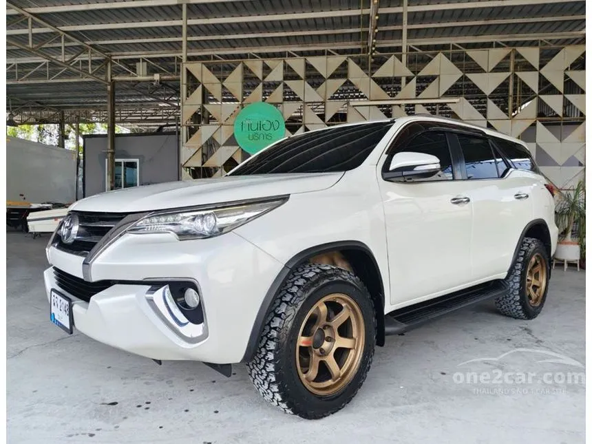 2016 Toyota FORTUNER V SUV