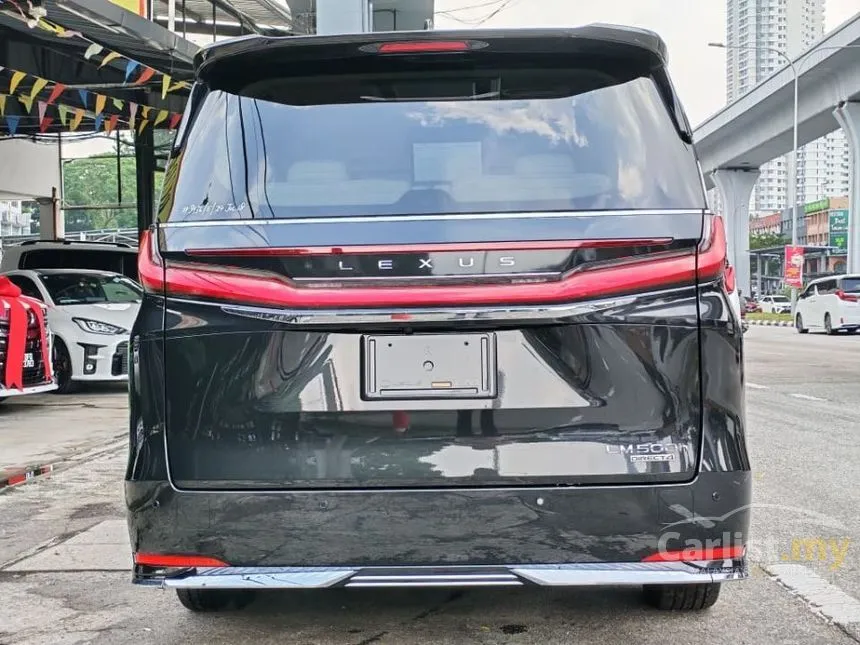 2024 Lexus LM 500h Version L 6 Seater MPV