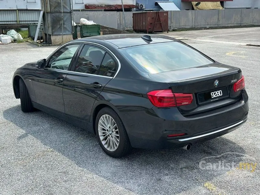 2017 BMW 318i Luxury Sedan